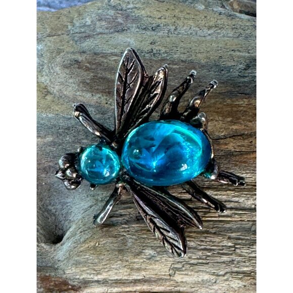 Vintage Rhinestone Bee Brooch Pin Antique Silver-Tone Insect Jewelry With Blue S - Picture 8 of 9